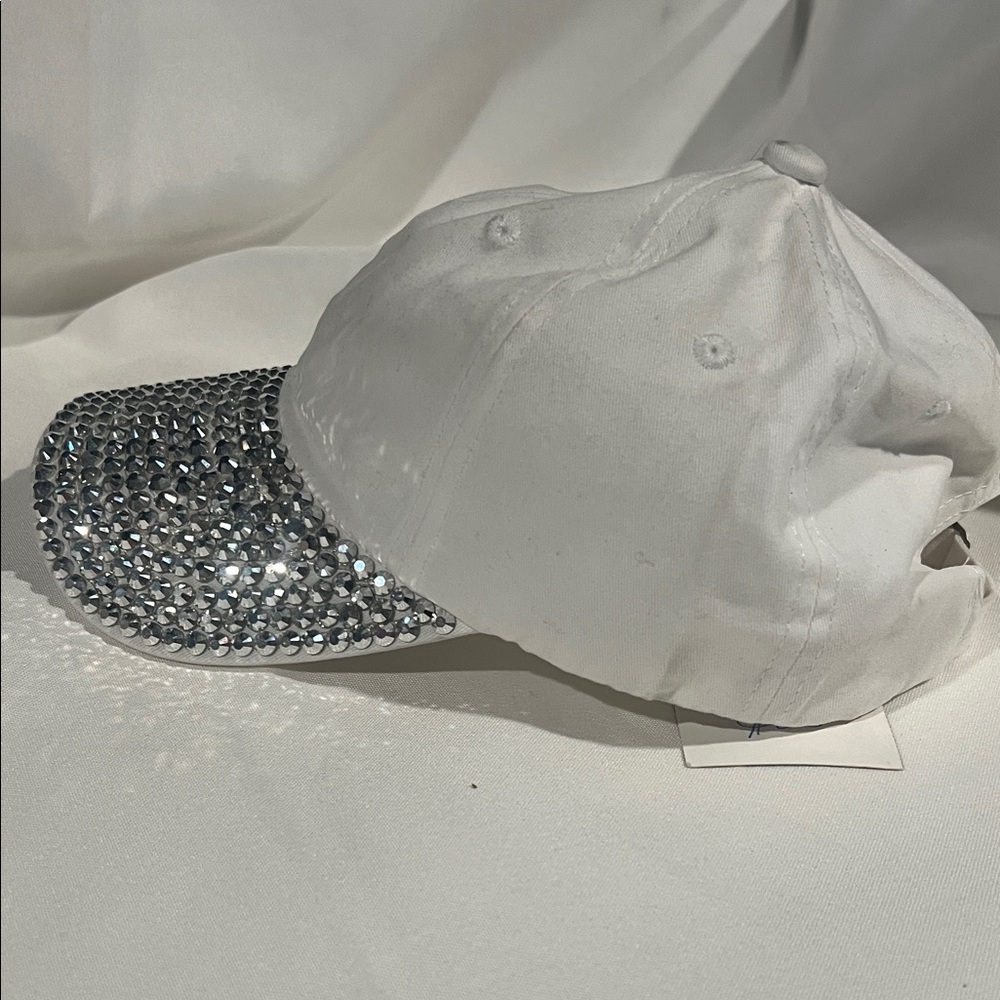White Rhinestone Embellished Cap - Picture 4 of 6